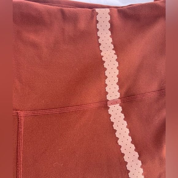 Women's Nike Yoga Luxe High Rise 7/8 Training Leggings Burgundy XL - Picture 4 of 7